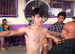 Mario Maurer khám sức khỏe, có thể đi nghĩa vụ quân sự 2 năm