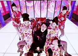 Nhóm nhỏ Block B nhận &#8216;gạch đá&#8217; vì clip gây sốc