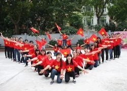 Sinh viên ĐHQGHN cháy hết mình nhảy flashmob