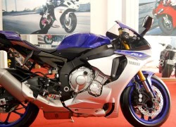 So sánh siêu môtô R1 và CBR1000RR tại Việt Nam