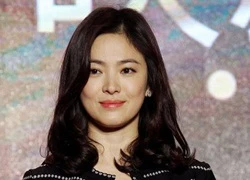 Song Hye Kyo xinh đẹp rạng ngời bên vợ chồng Y Năng Tịnh