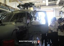 'Tò mò' nội thất trực thăng MH-60R Seahawk tại Đà Nẵng