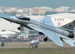 Trung Quốc bán 110 chiến đấu cơ thần sấm JF-17 cho Pakistan