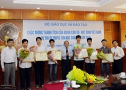 Vinh danh học sinh đoạt giải Olympic Tin học châu Á 2015