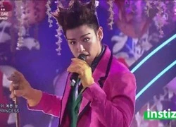 Fan xúc động vì chiếc gậy biểu diễn của T.O.P (Big Bang)