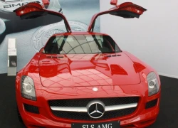 Cận cảnh siêu xe &#8220;cửa cánh chim&#8221; Mercedes SLS AMG