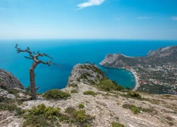 Crimea - vùng đất bốn mùa đều tươi đẹp