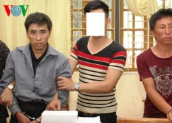 Hai anh em ruột bị bắt khi đang vận chuyển 14 bánh heroin