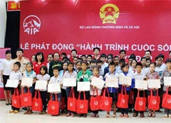 &#8220;Hành trình cuộc sống&#8221; lần thứ 2 đến với trẻ em nghèo tỉnh Quảng Bình