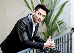 Isaac hé lộ về cô gái từng nắm tay khi thi Vietnam Idol