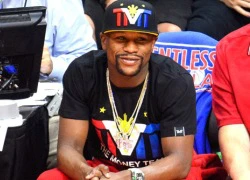 Mayweather khoe thắng cá độ gần một triệu USD