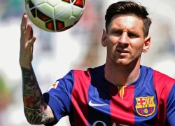 Messi lộ hình xăm mới vì trời nóng