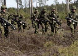 Nga liên tục tăng quân đến Crimea đối phó NATO, Mỹ