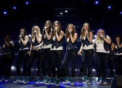 'Pitch Perfect 2' chính thức soán ngôi 'Avengers 2'