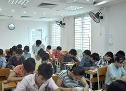 Quá tải thí sinh, ĐH Quốc gia Hà Nội thi 4 ngày (08/05/2015)