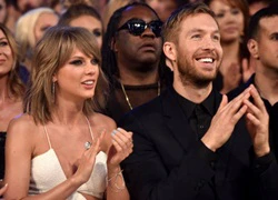 Taylor Swift ăn mặc gợi cảm, ôm hôn bạn trai ở Billboard Awards 2015