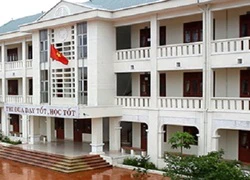 Thầy và trò trường THPT Cô Tô vượt khó để dạy tốt học tốt