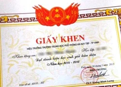 Thu hồi 200 giấy khen thiếu quốc hiệu