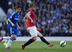 Vì Luke Shaw, Van Gaal gây hấn HLV tuyển Anh