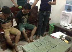 9X vận chuyển 40 bánh heroin bằng taxi