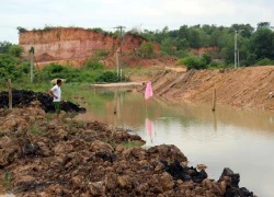 'Bẫy' ở công trình phát hiện thi thể hai chị em ôm nhau