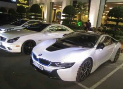 BMW i8 và dàn siêu xe tụ họp ở Sài Gòn