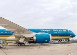 Boeing 787 của Việt Nam cất cánh thẳng đứng tại Paris Air Show