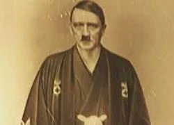 Các báo đăng bức ảnh trùm phát xít Hitler muốn giấu