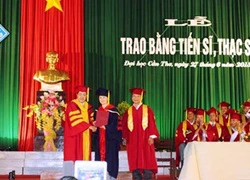 ĐH Cần Thơ: 424 thạc sĩ và 3 tiến sĩ nhận bằng tốt nghiệp