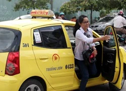 Giảm giá taxi cho thí sinh đi thi