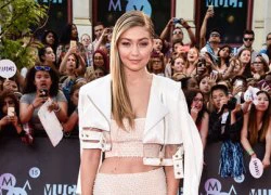 Gigi Hadid khoe eo trên thảm đỏ MuchMusic Video