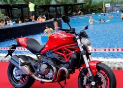 Lái thử môtô Ducati tại Đà Nẵng