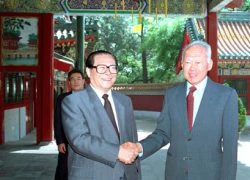 Lý Quang Diệu biết Trung Quốc muốn thao túng Biển Đông từ năm 1974