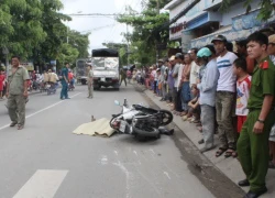 Người đàn ông tử vong sau khi bị kéo lê cả chục mét trên đường