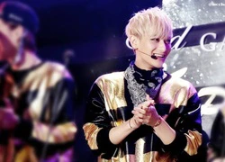 "Ông lớn" SM bị chỉ trích vì cố níu kéo Tao (EXO)