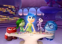 Pixar khó lòng cướp ngôi phòng vé từ 'Thế giới khủng long'