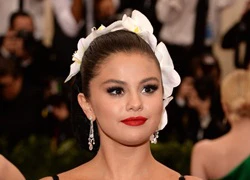 Selena Gomez hứa tiết lộ sự thật trong album mới