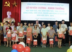 Tuyên dương khen thưởng học sinh giỏi cơ quan Bộ GD&#038;ĐT