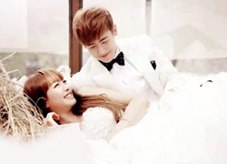 Victoria khoe quà của fan "Khuntoria" sau khi Nichkhun chia tay Tiffany