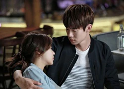 "Warm and Cozy": Yoo Yeon Seok "đơ như tượng" khi được Kang Sora tỏ tình