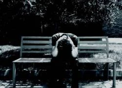 Yêu nhau 4 năm chưa được đụng chạm vào người bạn gái