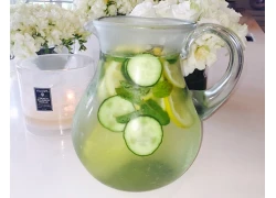 2 công thức detox của chị em nhà Kim Kardashian