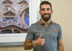 Arda Turan đã có mặt tại sân Camp Nou