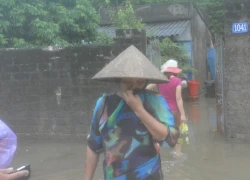 Chạy lũ ở Quảng Ninh: "Tôi chỉ còn mỗi chiếc quần đùi"