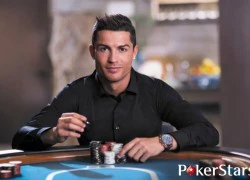 Cristiano Ronaldo: "Bóng đá là thế giới, "poker là trò chơi"