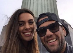 Dani Alves công khai &#8220;gấu&#8221; mới