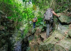 Du lịch bụi đến núi Hàm Lợn