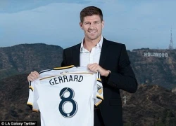 Gerrard khoe áo số 8 trên ngọn đồi Hollywood