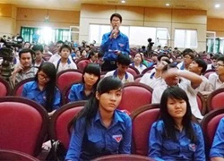 GS Mỹ gốc Việt Lưu Lệ Hằng giao lưu với giới trẻ mê khoa học