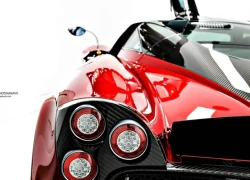 Mãn nhãn trước "thần gió" Pagani Huayra màu đỏ